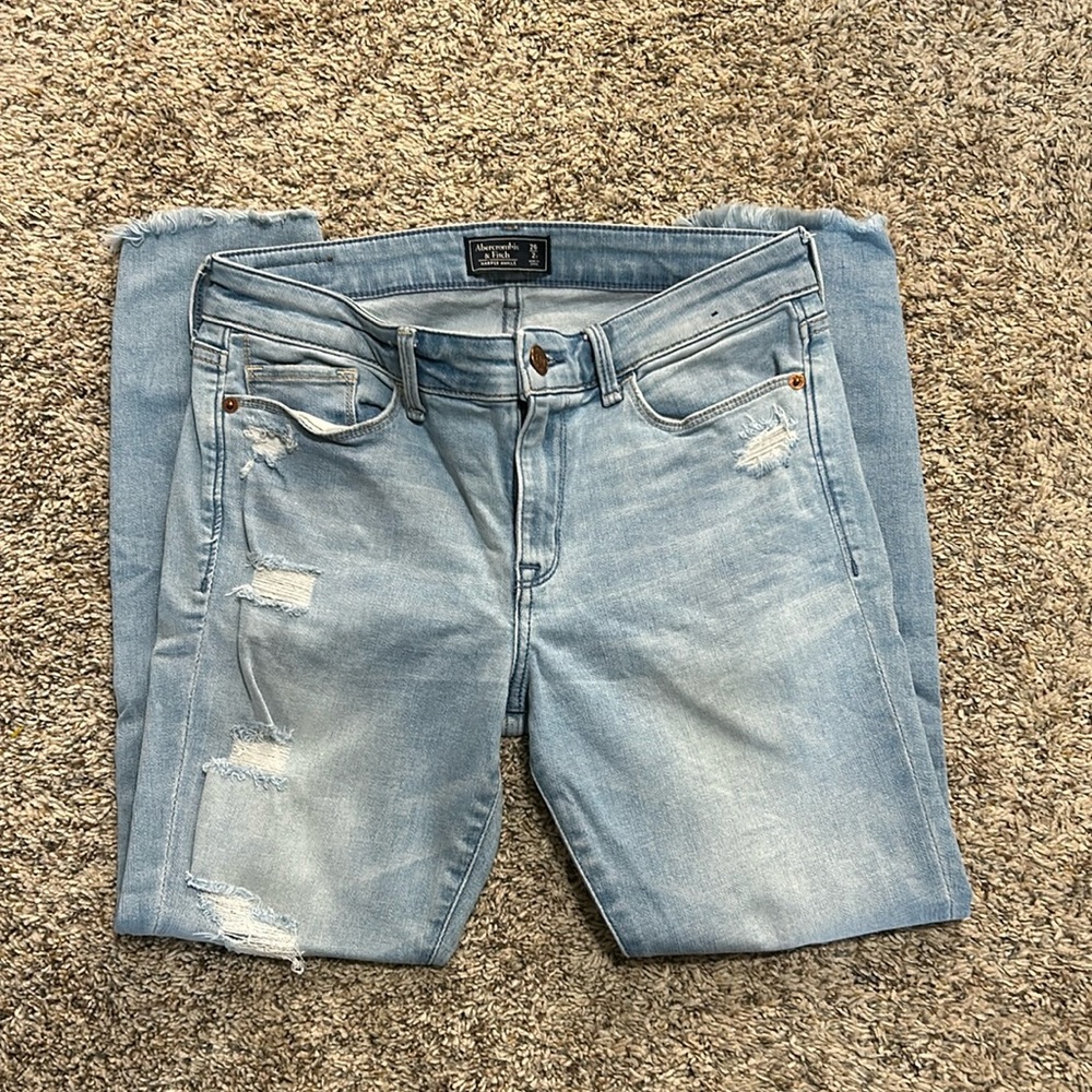 abercrombie & fitch ripped jeans